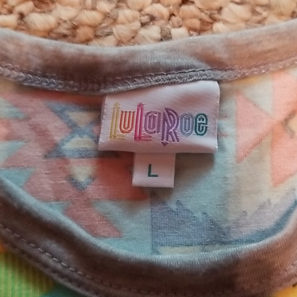 Lularoe Randy - Picture 2 of 4